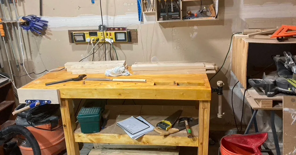 woodworking bench